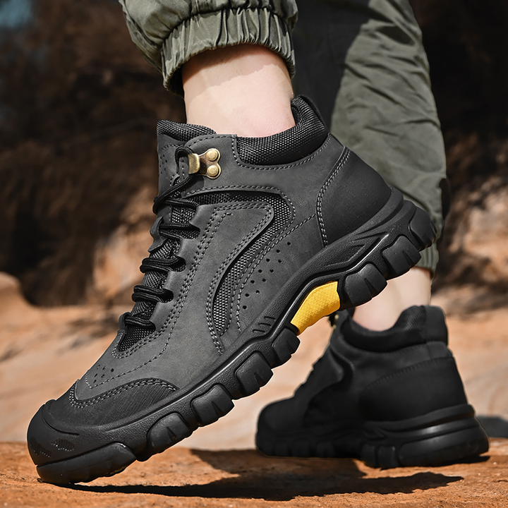Trail Venture Hiking Boots