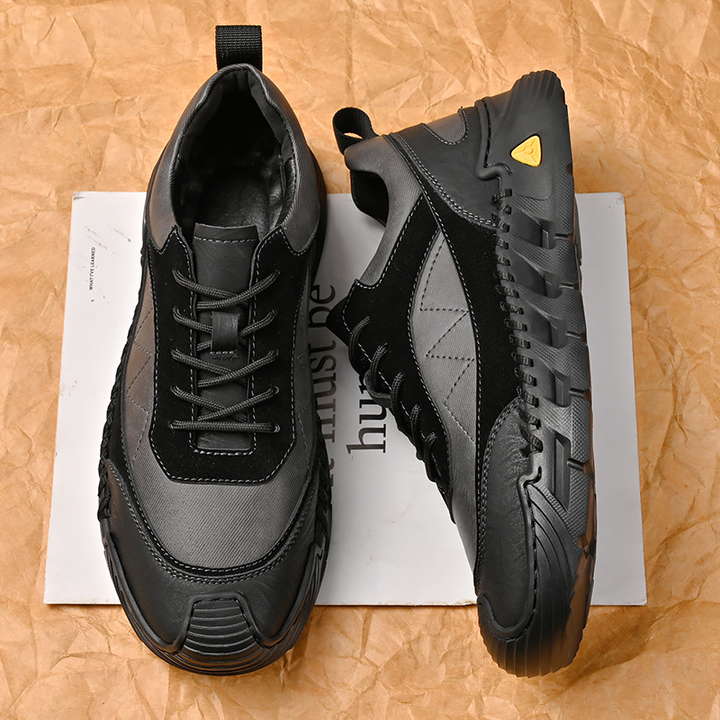 TrailEdge Adaptive Sneakers