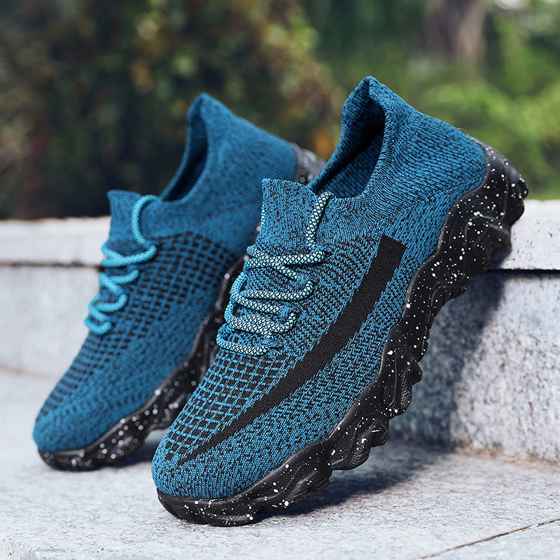 Nova Flyknit Sneakers