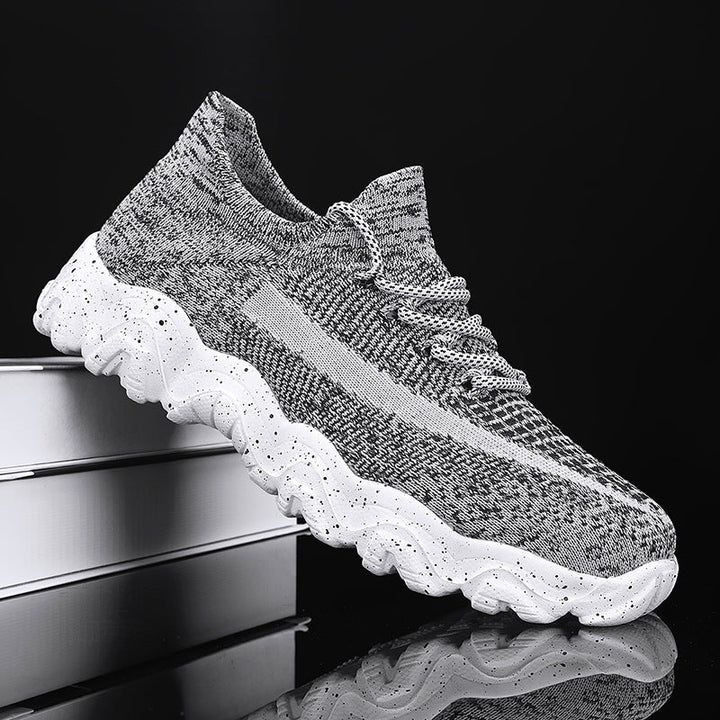 Nova Flyknit Sneakers