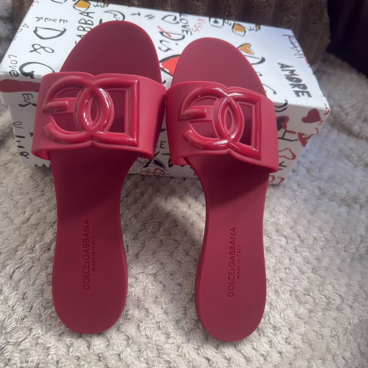 Interlocking DG Sandals