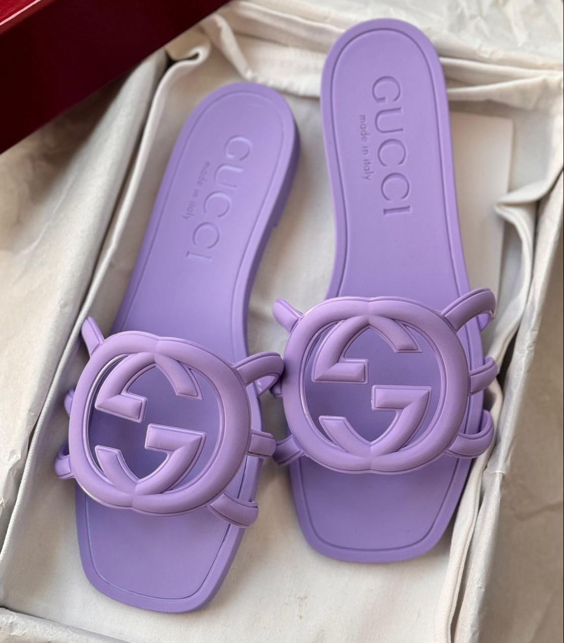 Interlocking GG Slides