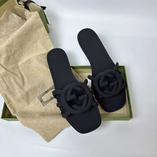 Interlocking GG Slides