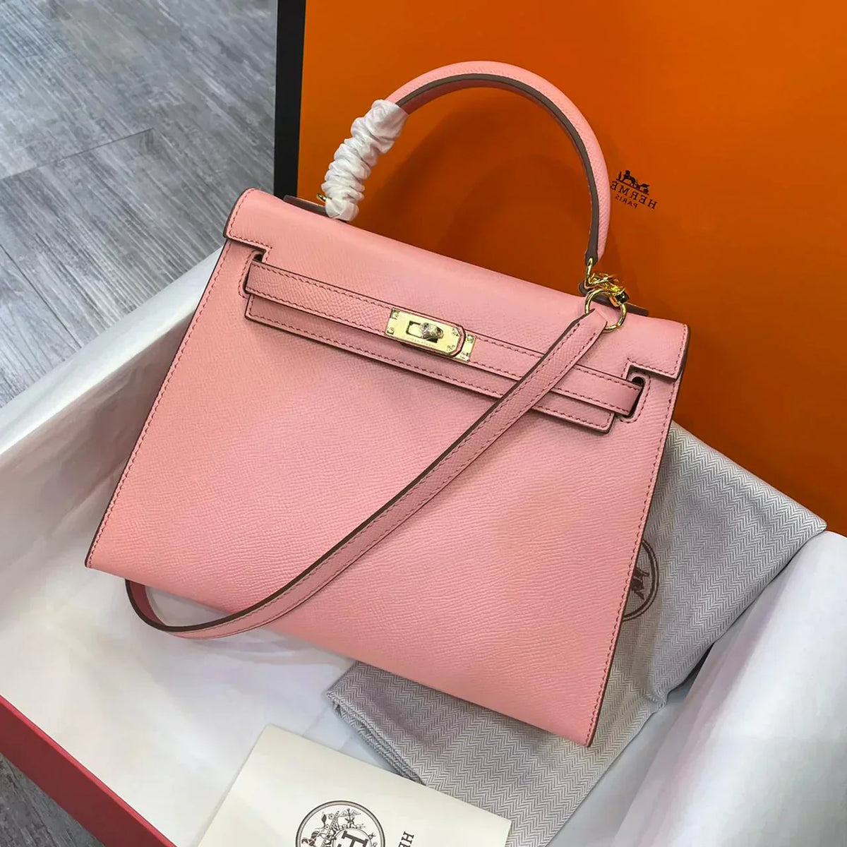 Kelly 25Cm Caviar leather Bag