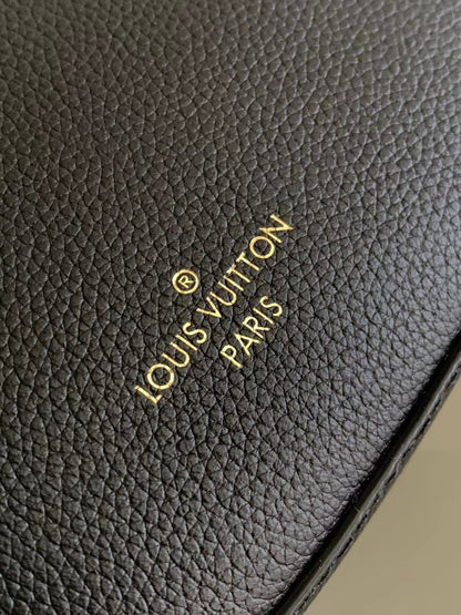 Exquisite leather bags-384