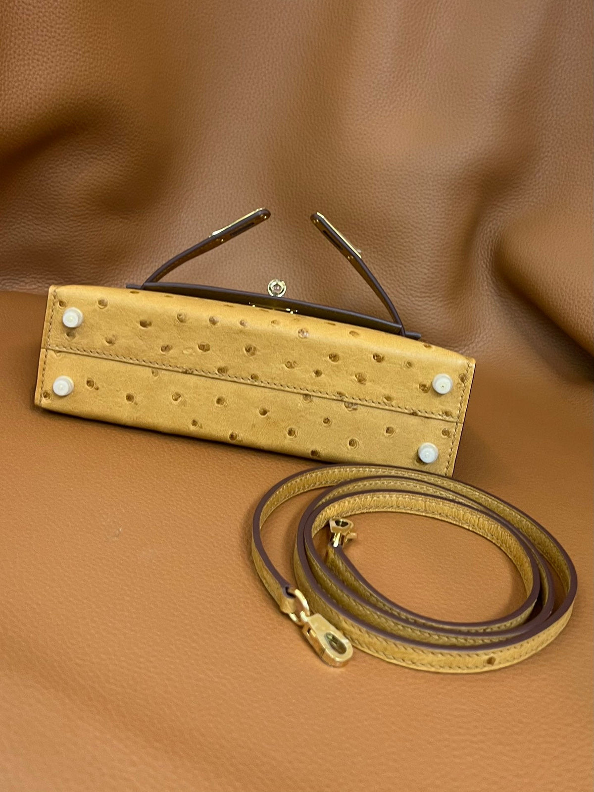 Exquisite leather bags-64