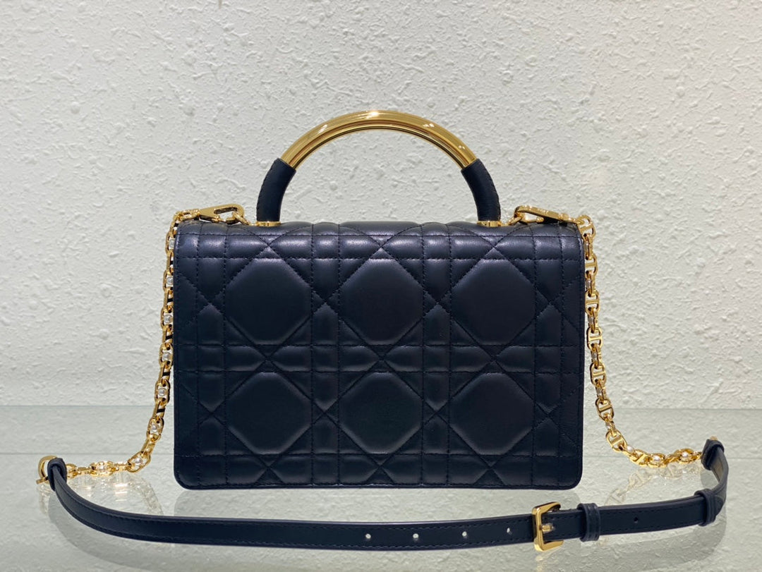 Exquisite leather bags-76