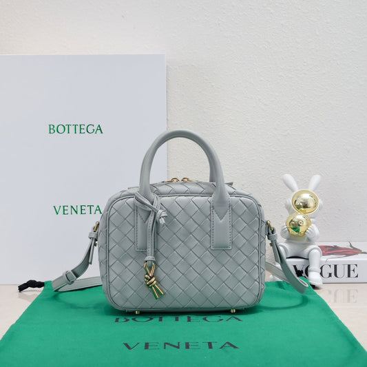 Exquisite leather bags-92